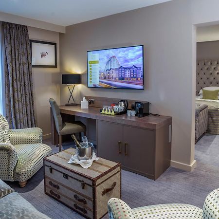 Boulevard Hotel Blackpool Eksteriør billede A suite at the hotel
