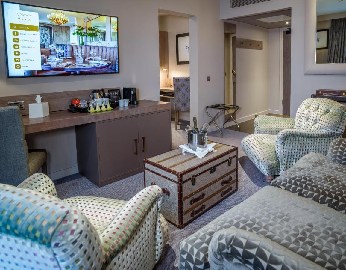 Boulevard Hotel Blackpool Eksteriør billede A suite at the hotel