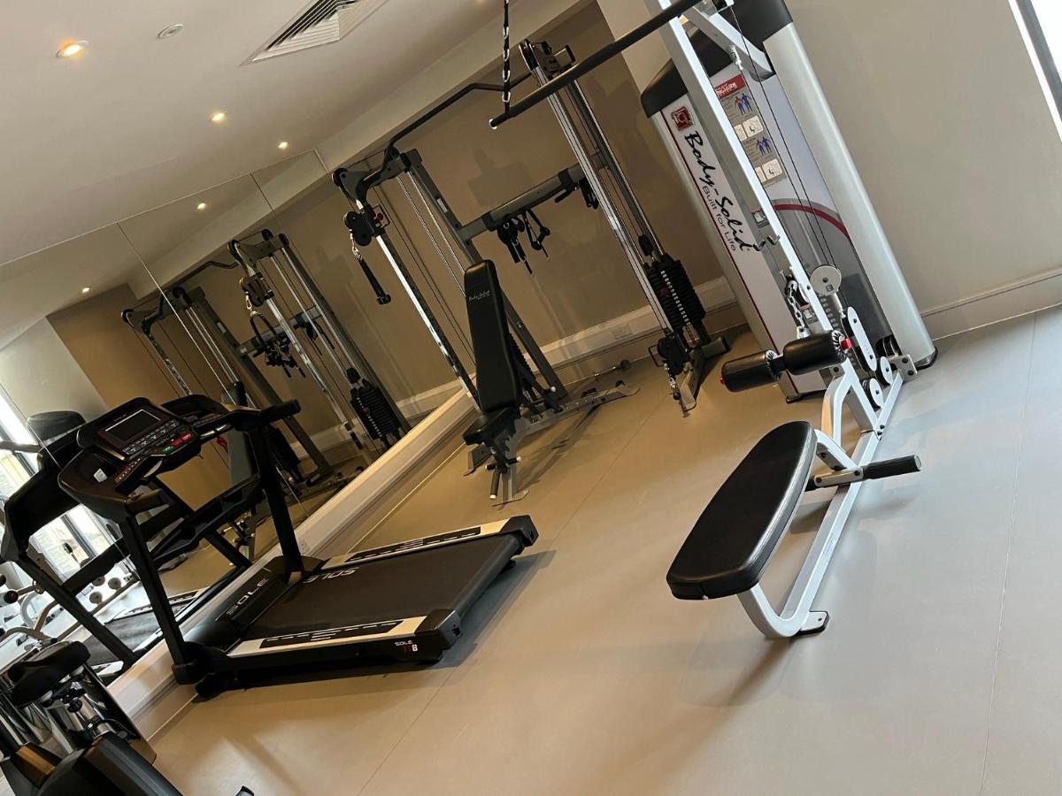 Boulevard Hotel Blackpool Eksteriør billede A home gym